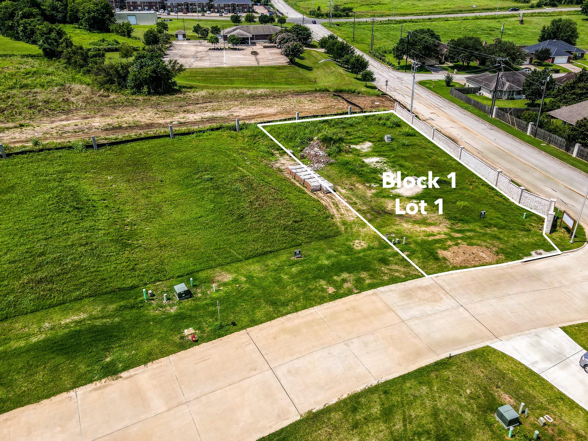 2439 Oak Hollow Lane