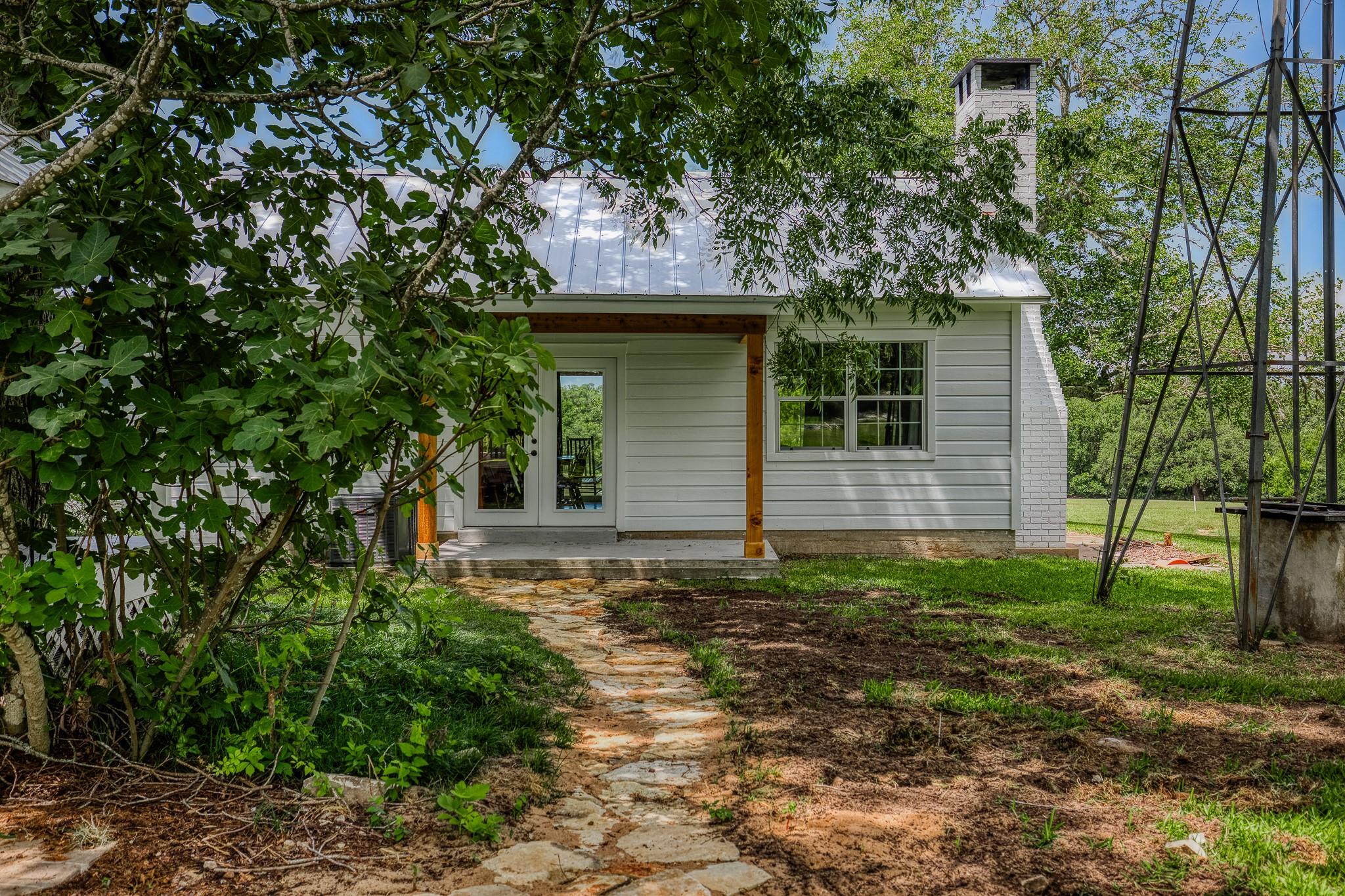 Tract 4 Artesian Park Lane