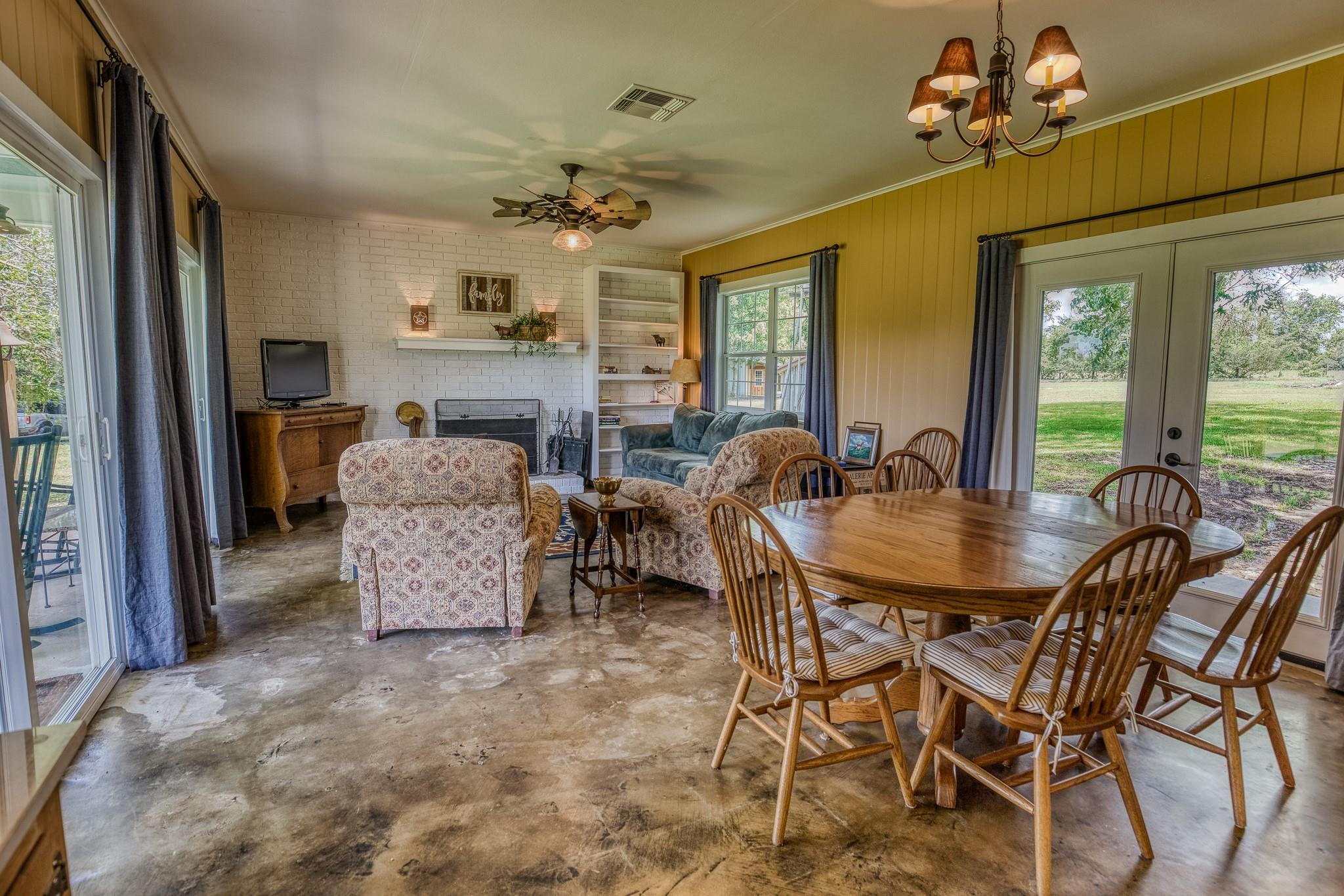 Tract 4 Artesian Park Lane