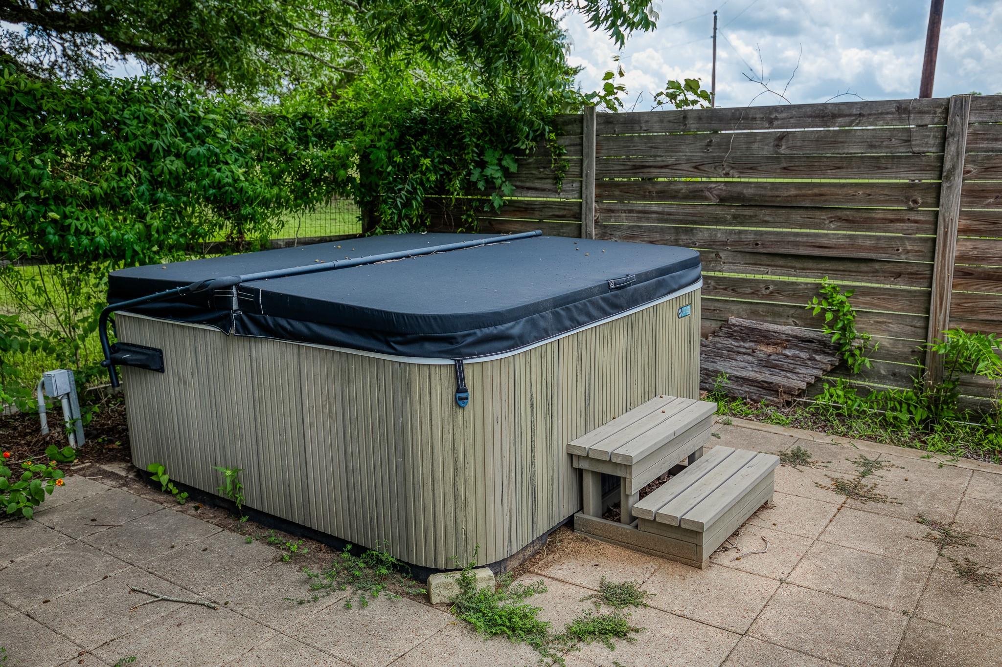 Tract 4 Artesian Park Lane