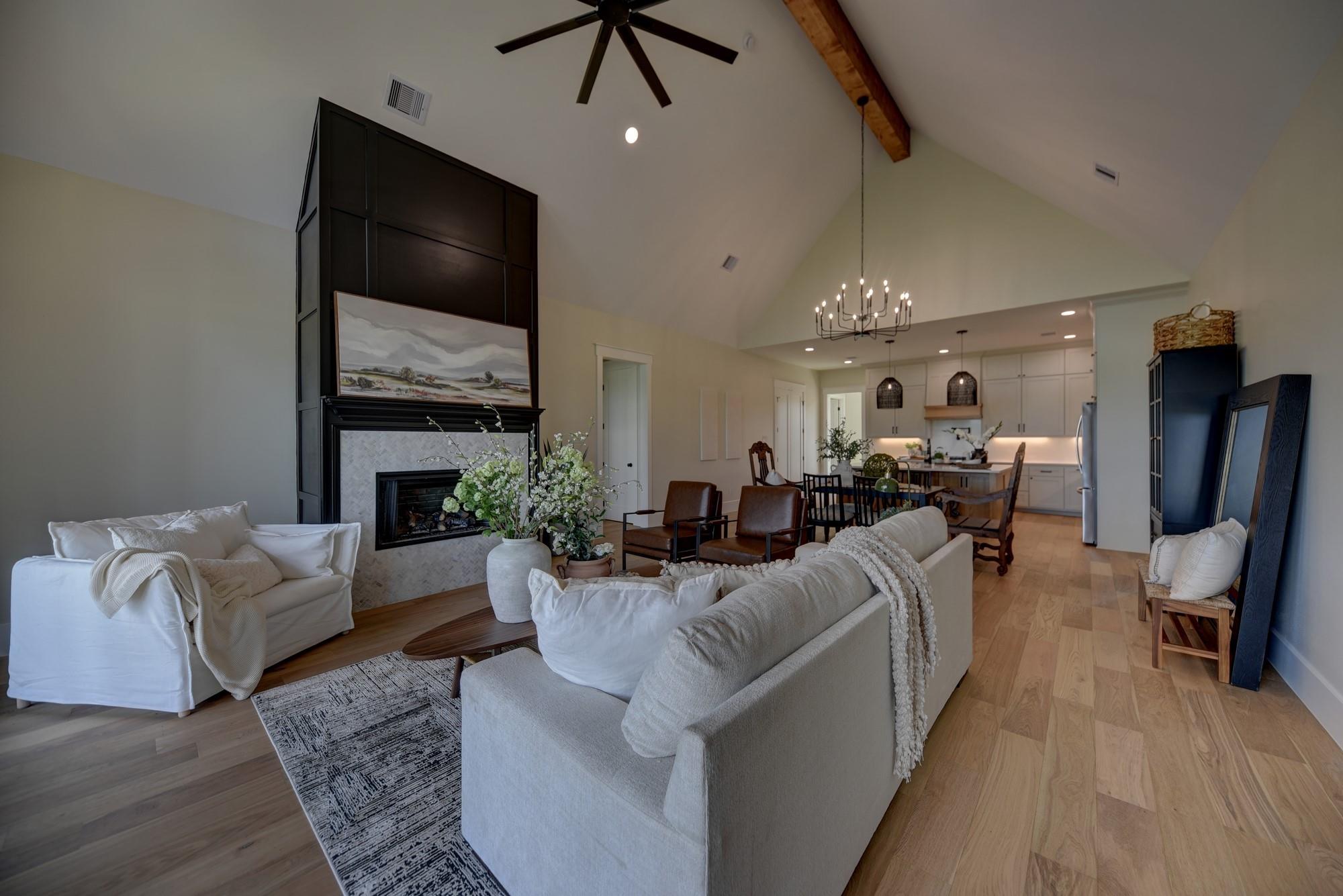 Tract 6,7,8 Fieldcrest Ln