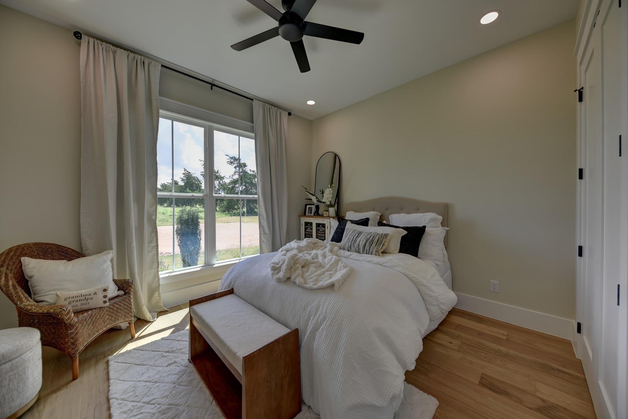 Tract 6,7,8 Fieldcrest Ln