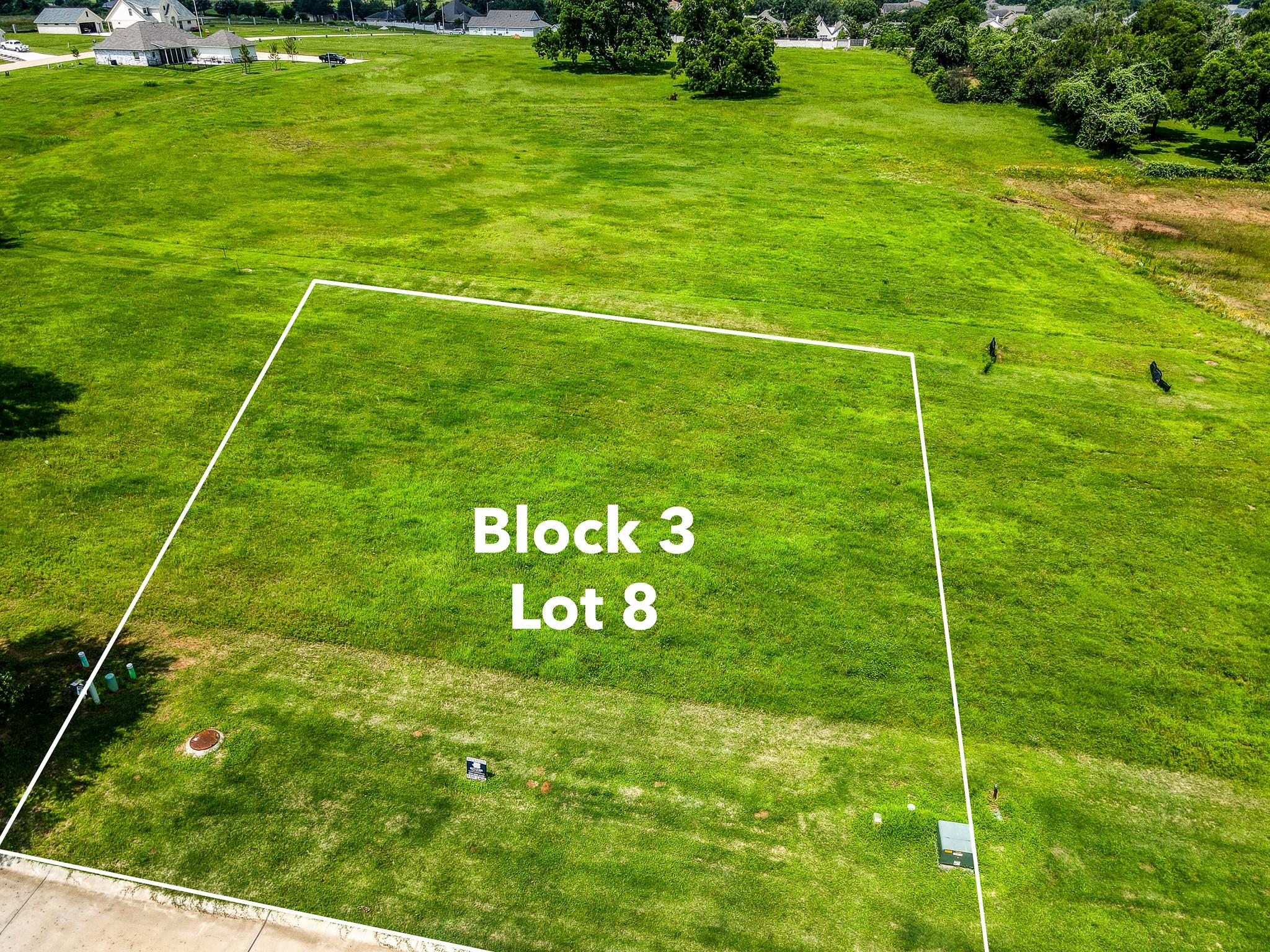 2412 Oak Hollow Lane