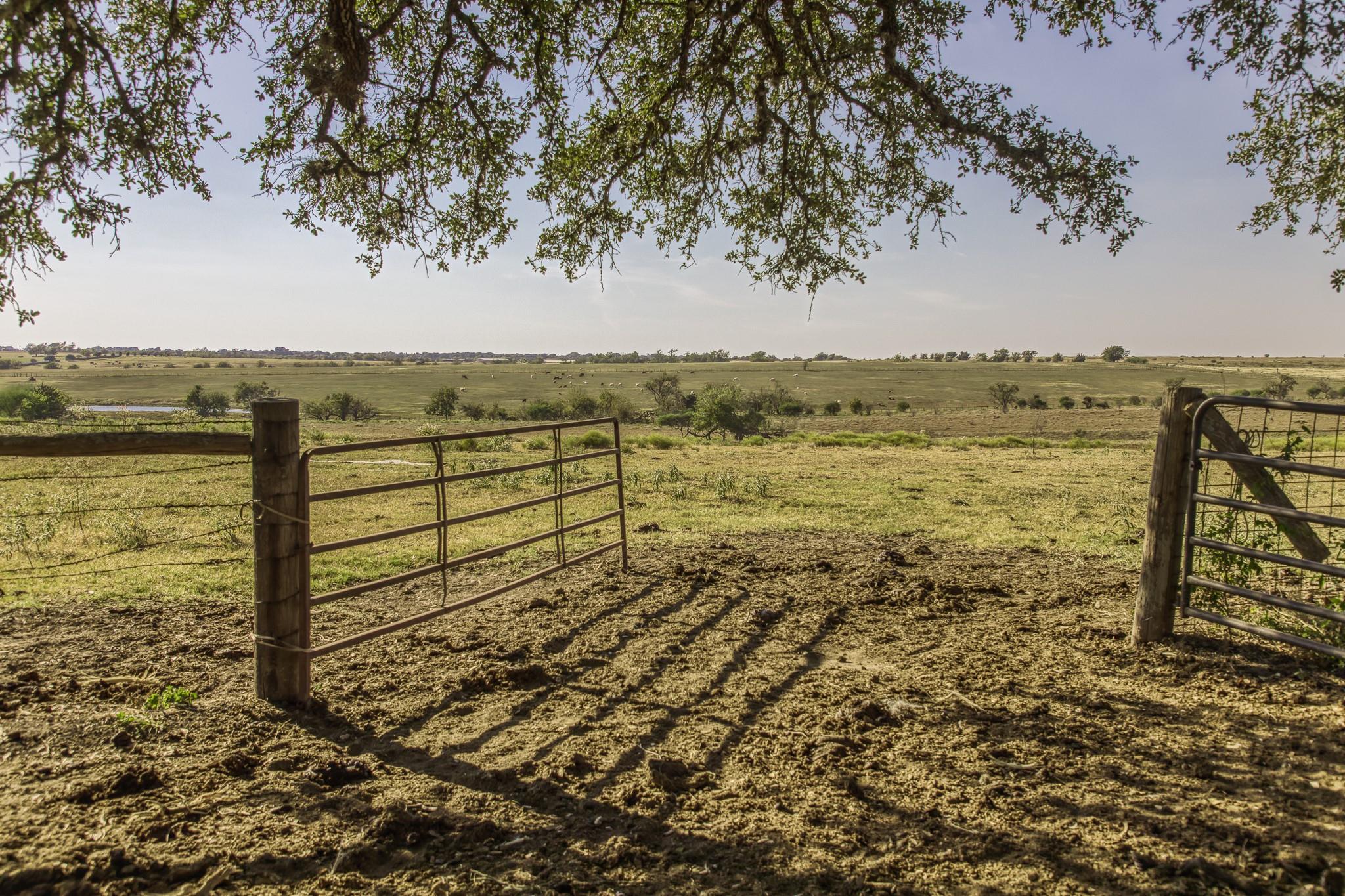 11361 Fm 2621, Brenham