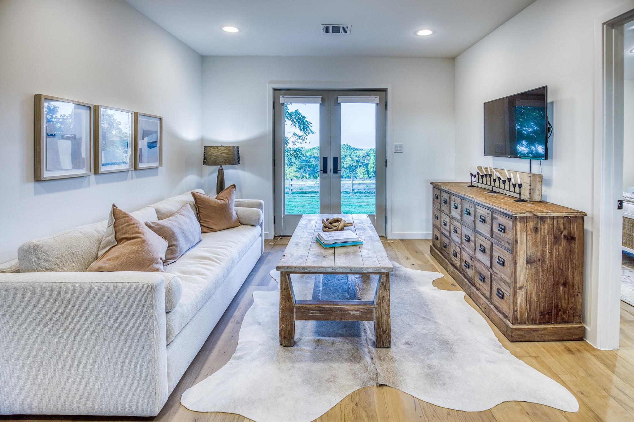 7487 Kramer Road