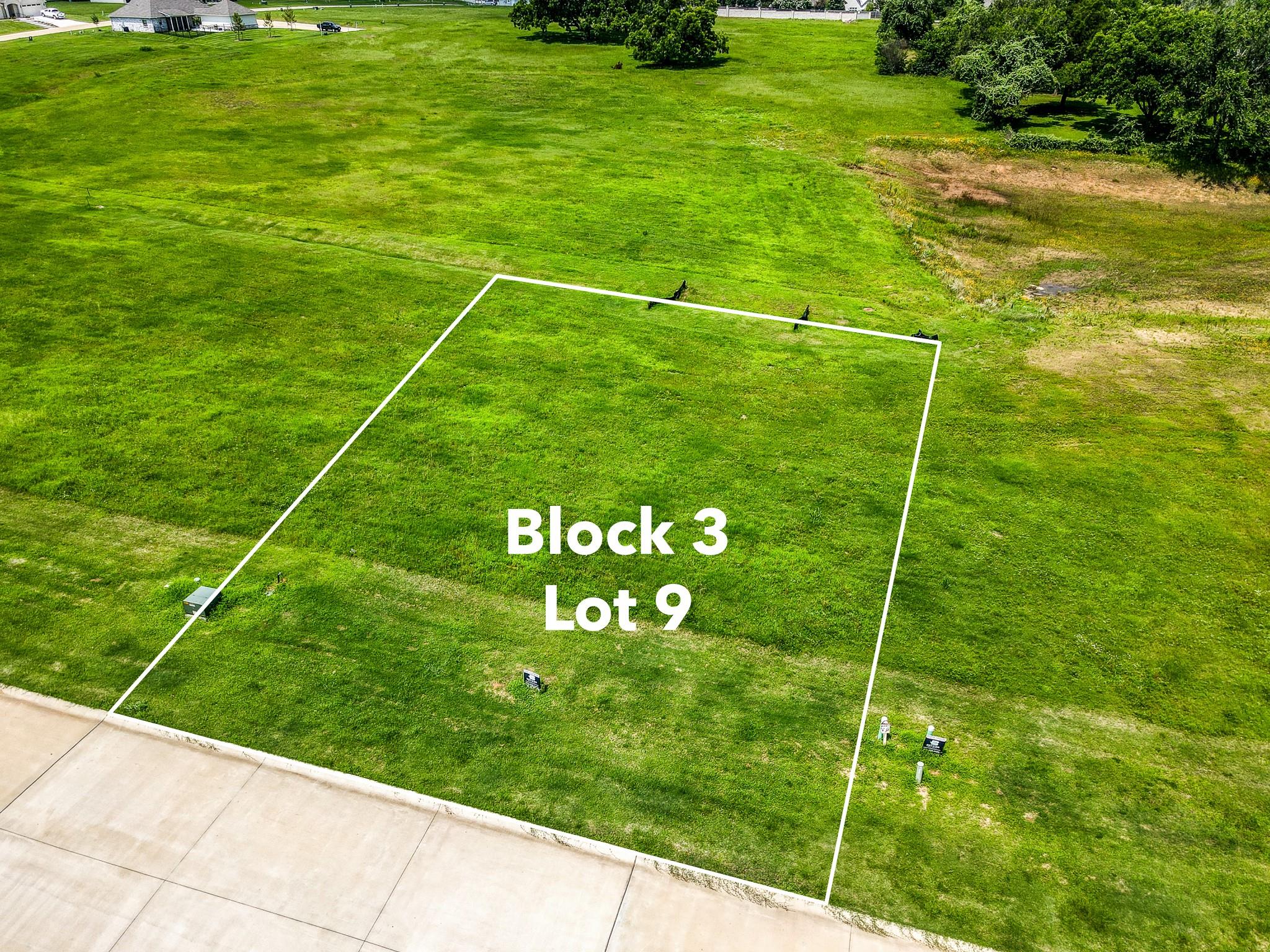 2410 Oak Hollow Lane