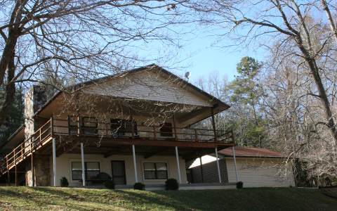 4432 Lake Vista Drive