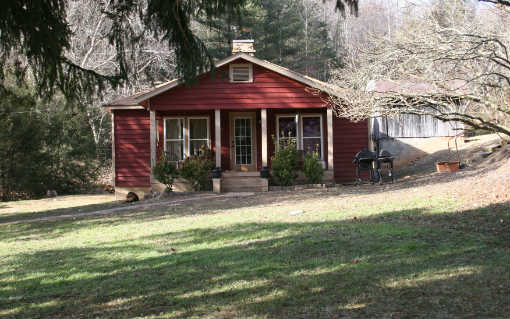 1015 Pounding Mill Loop