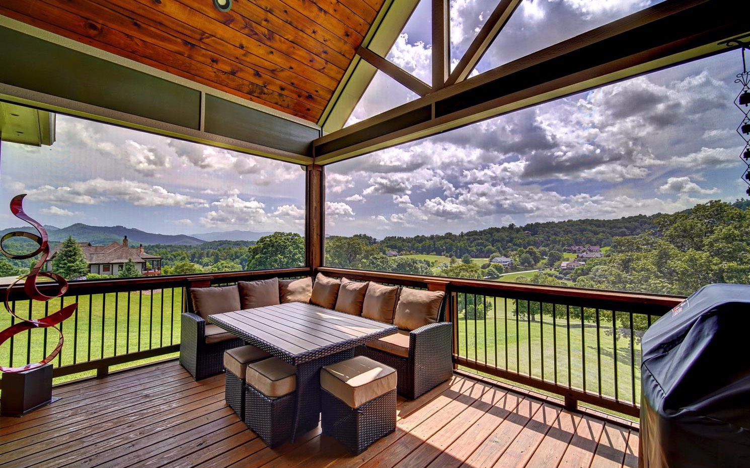 153 Meadow Ridge Drive