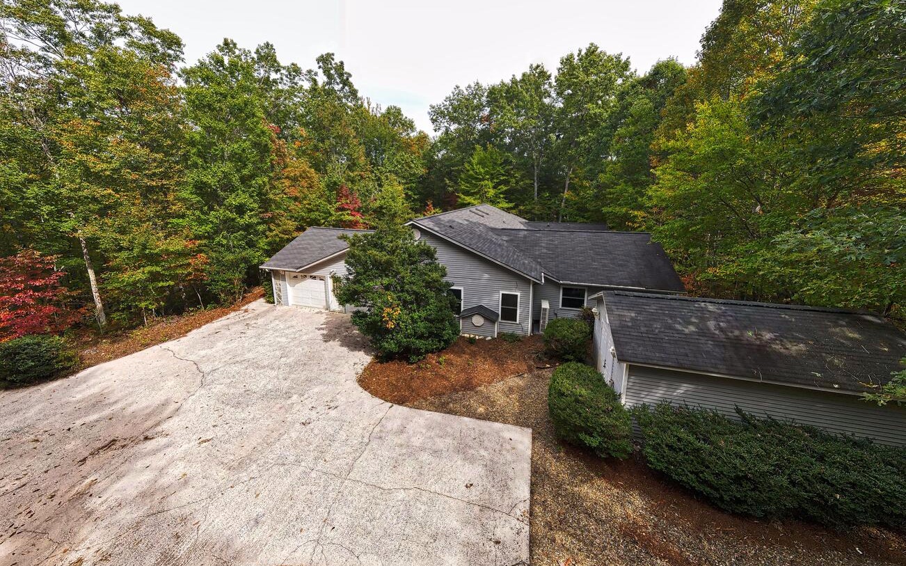 818 Sharp Top Circle