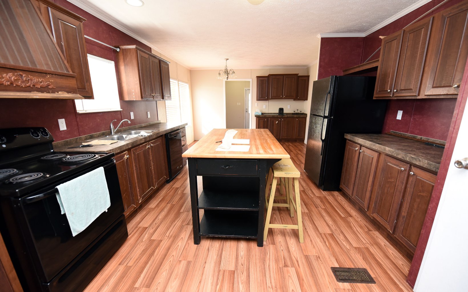 24 Meadows Mhp Drive