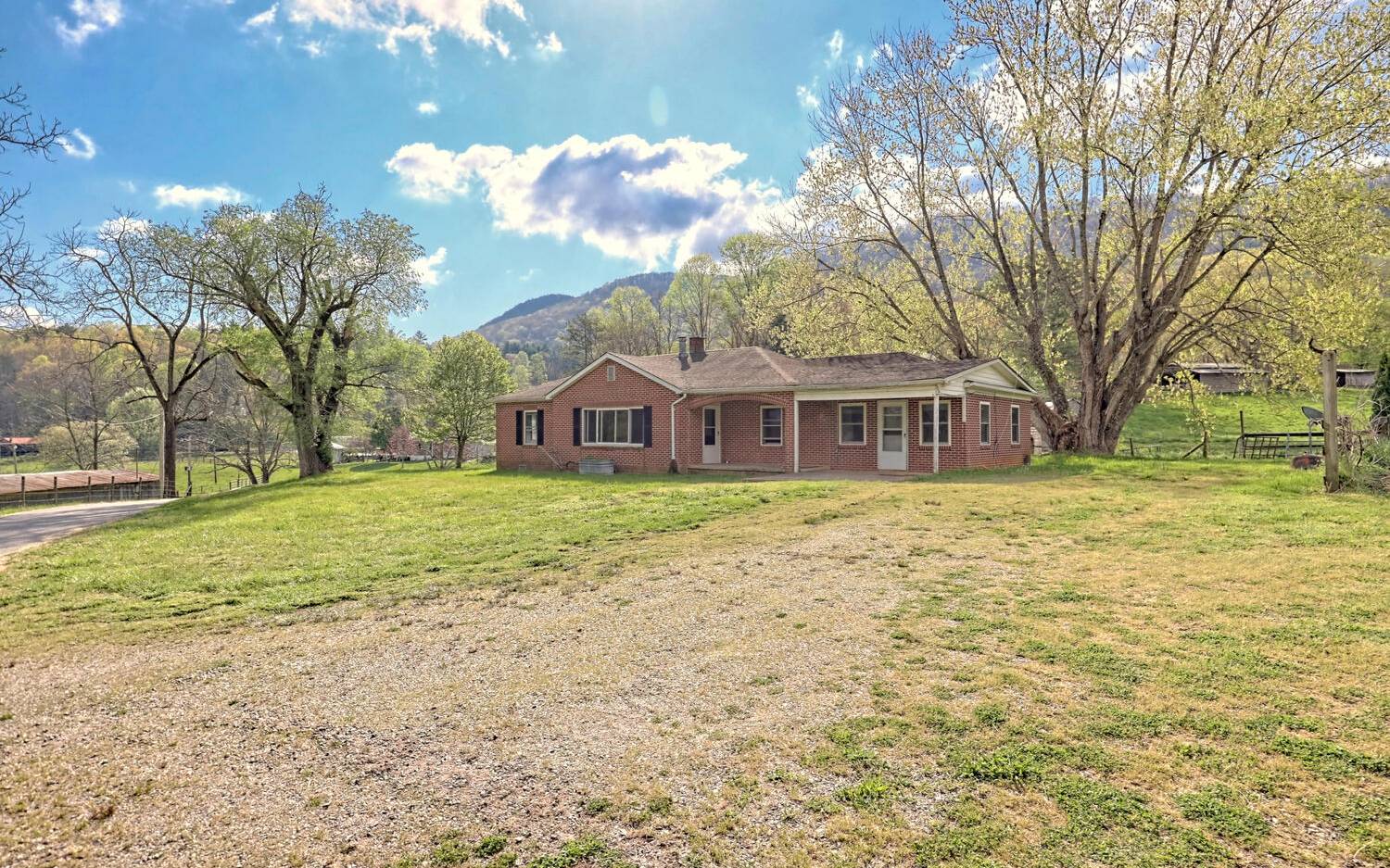 711 Bowers Circle