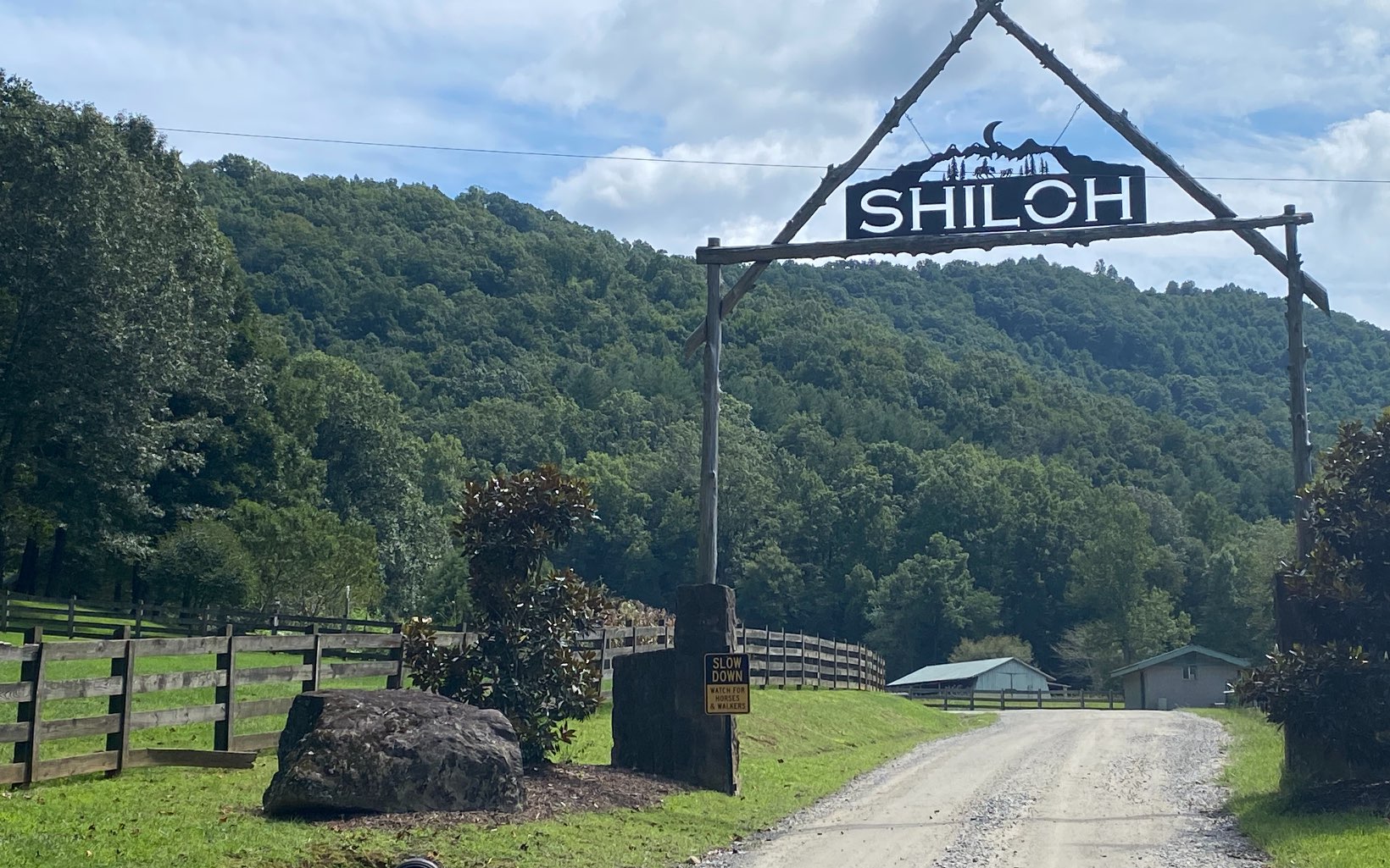 LT113 Shiloh Stables