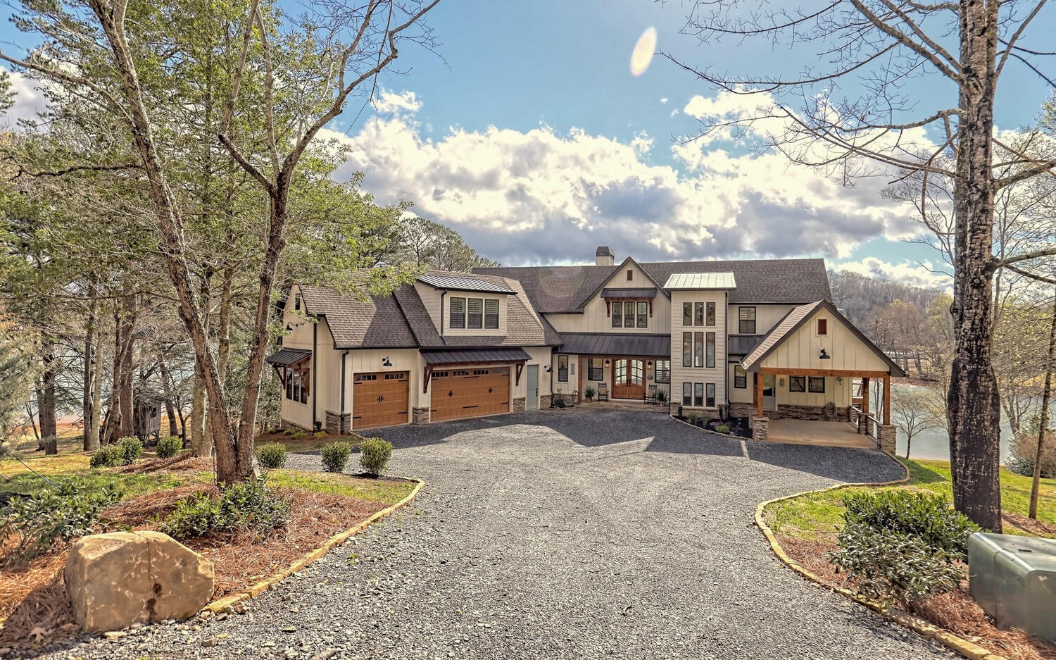 2329 Ridgecrest Circle