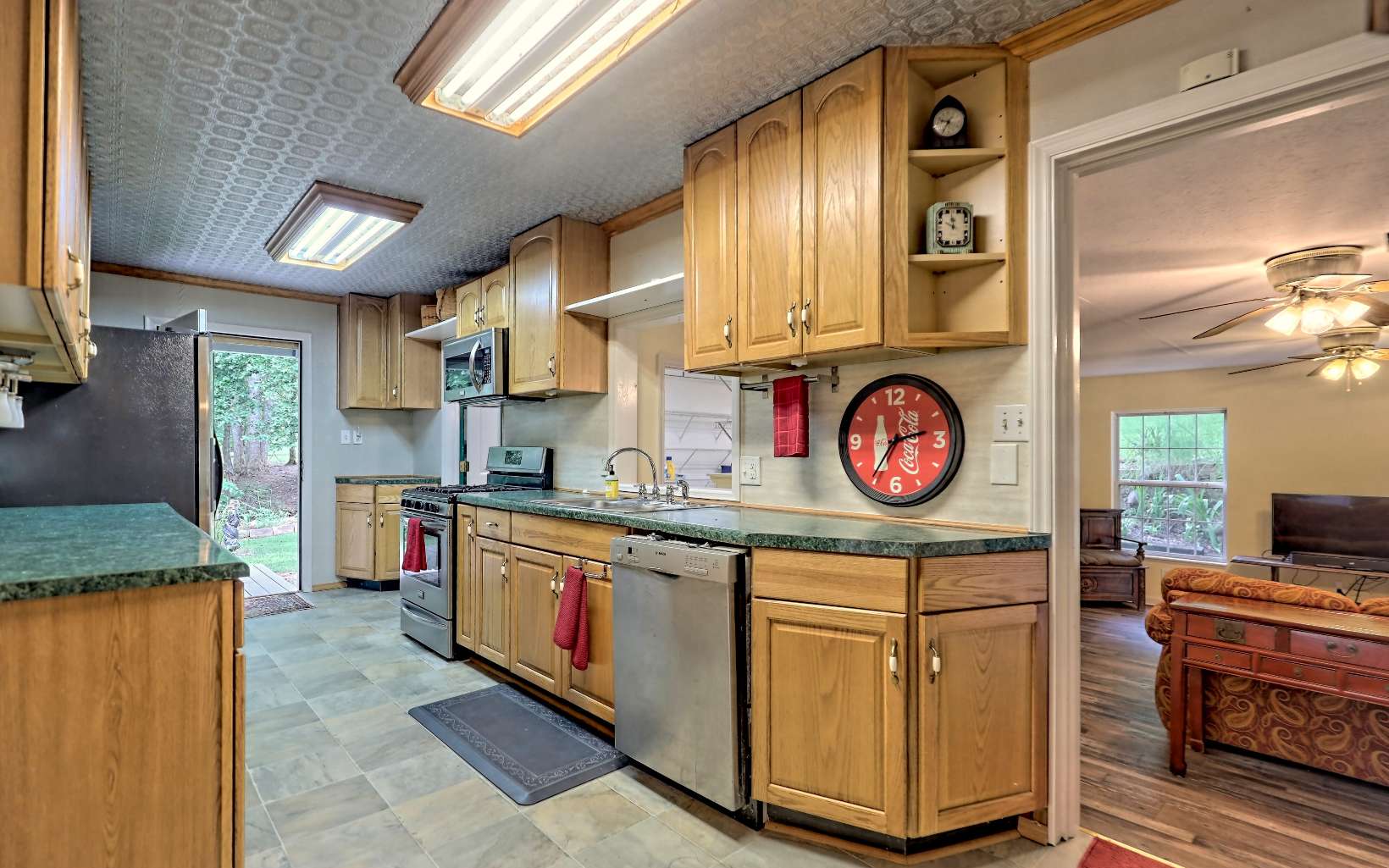 9596 Tusquittee Road