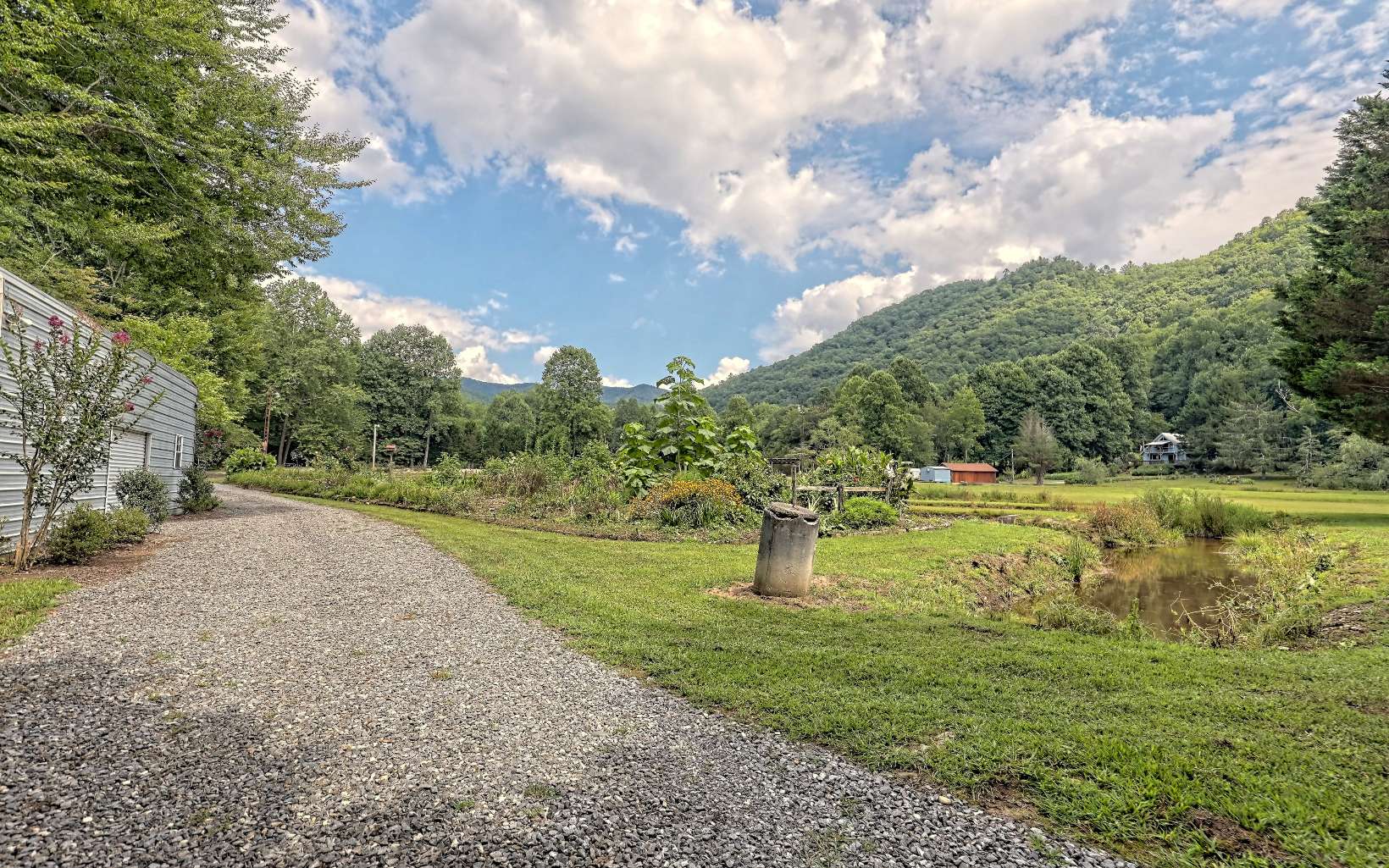 9596 Tusquittee Road