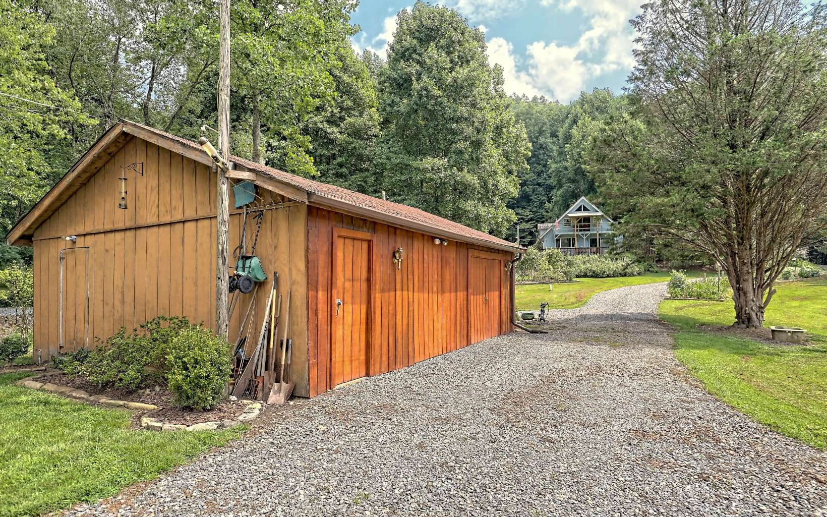 9596 Tusquittee Road