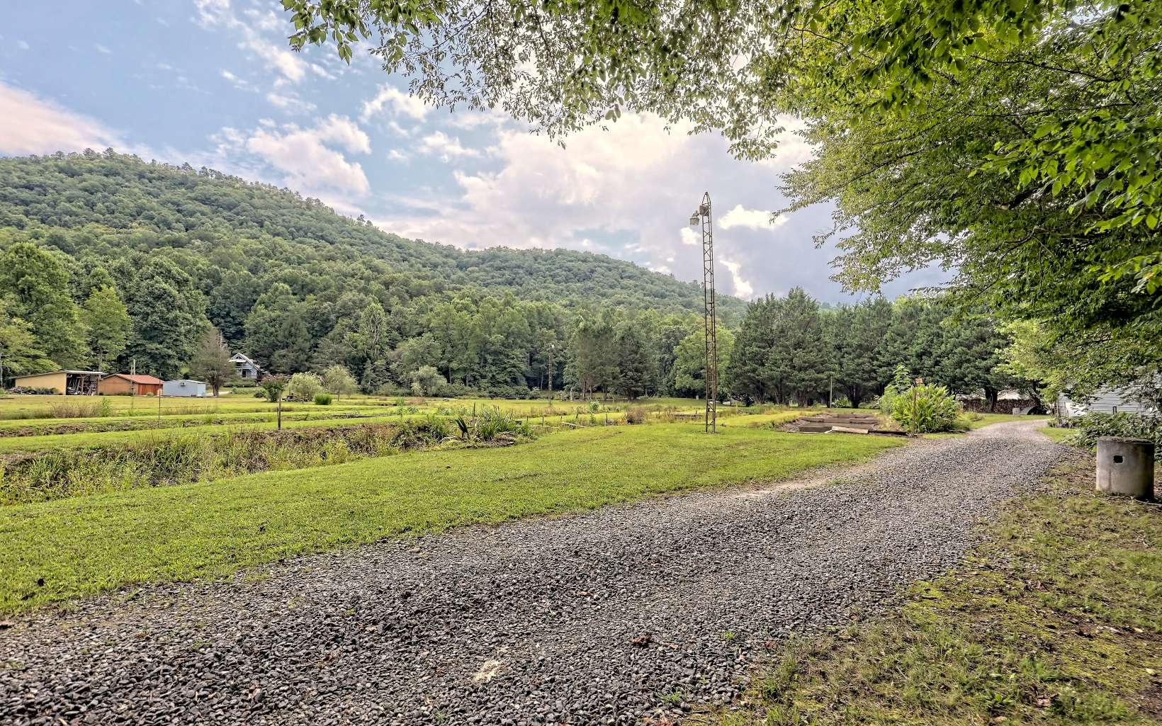 9596 Tusquittee Road