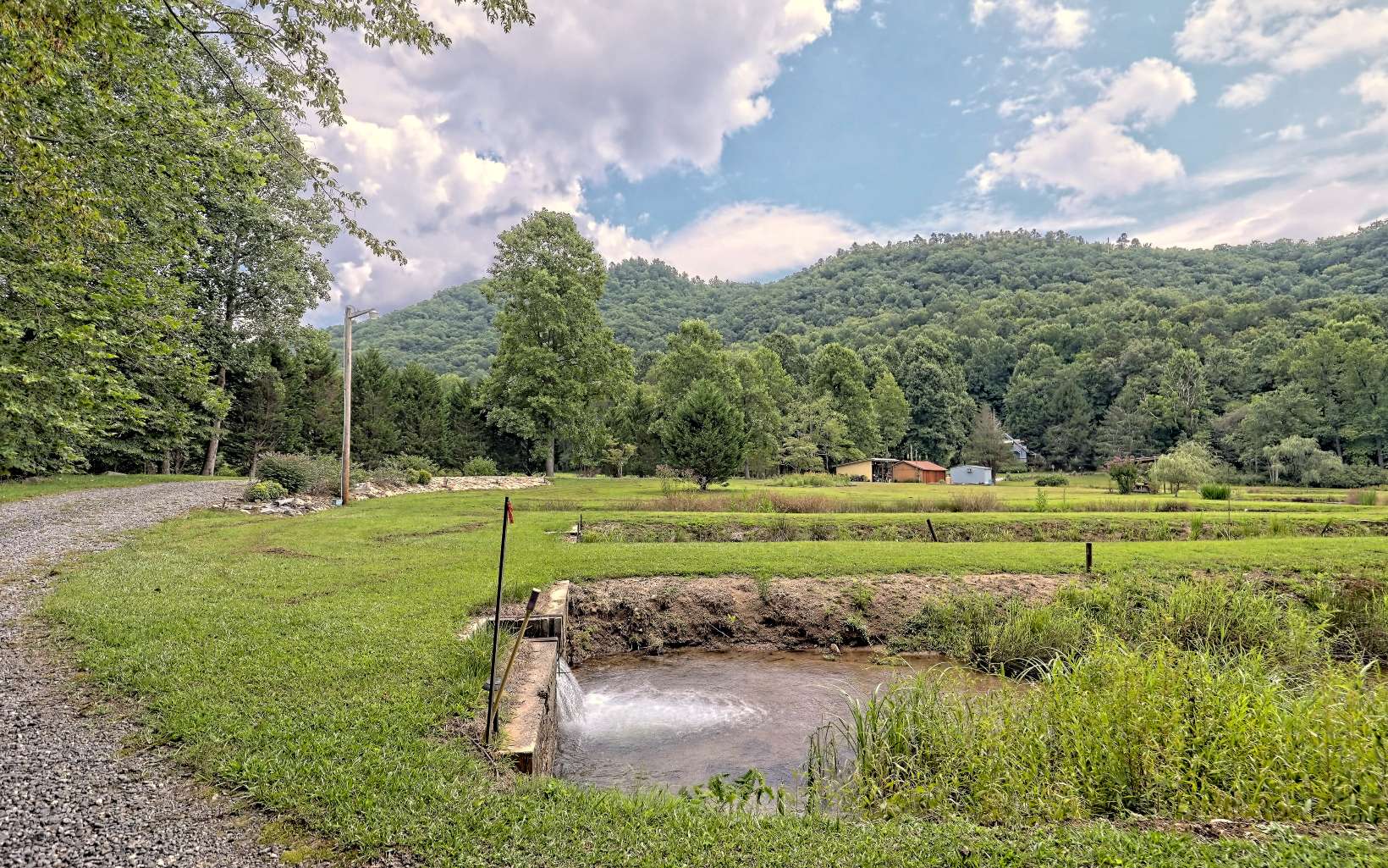 9596 Tusquittee Road