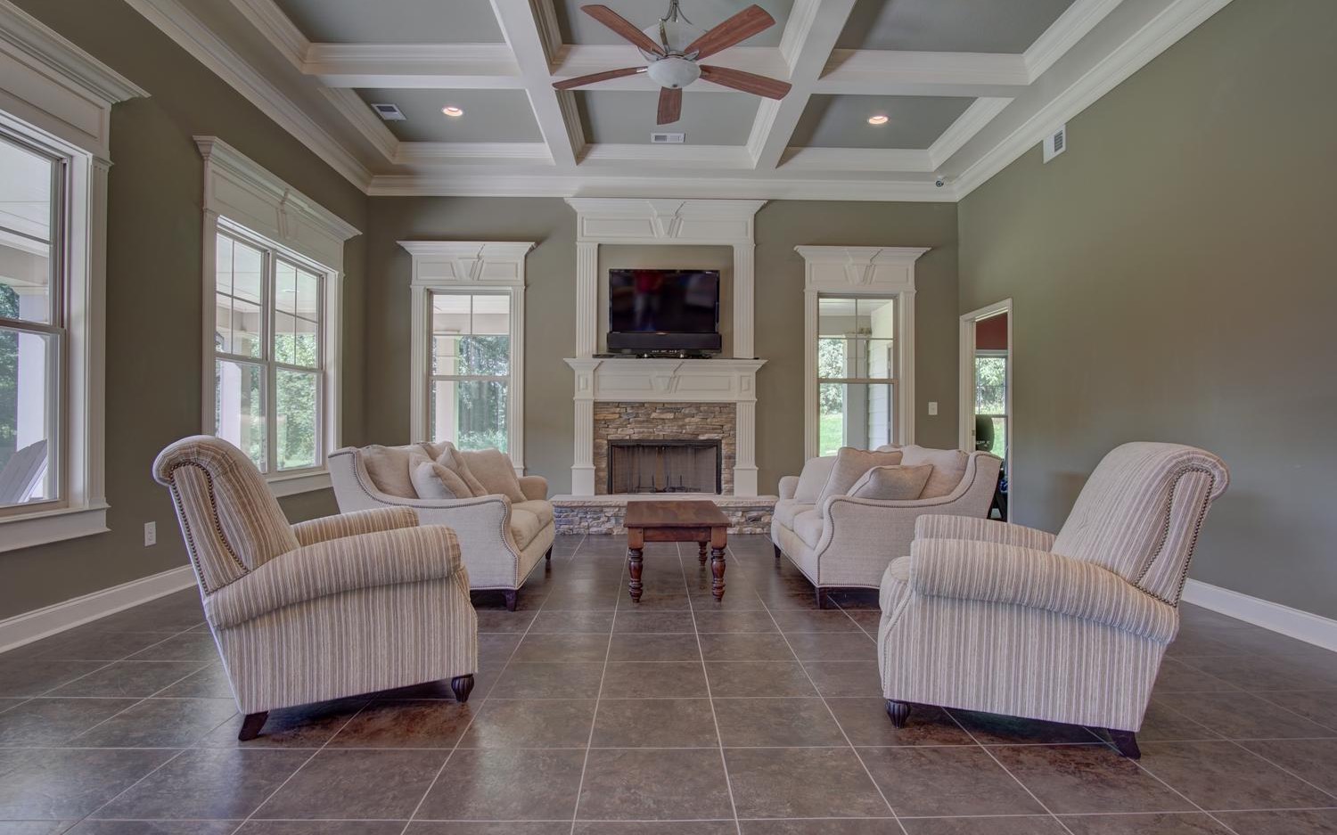 L 156 Owen Glen Overlook