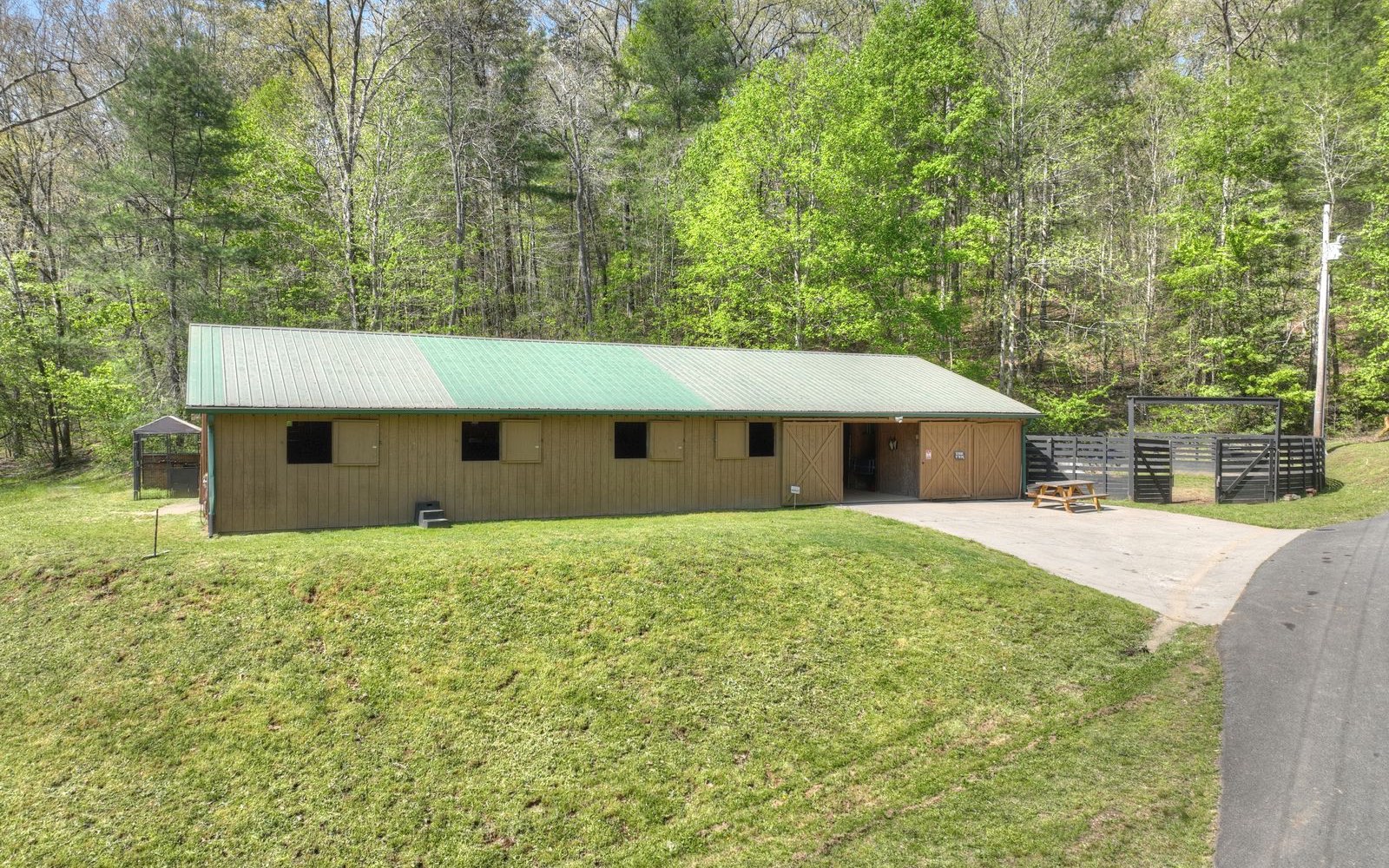 1131 E Pine Ridge Road