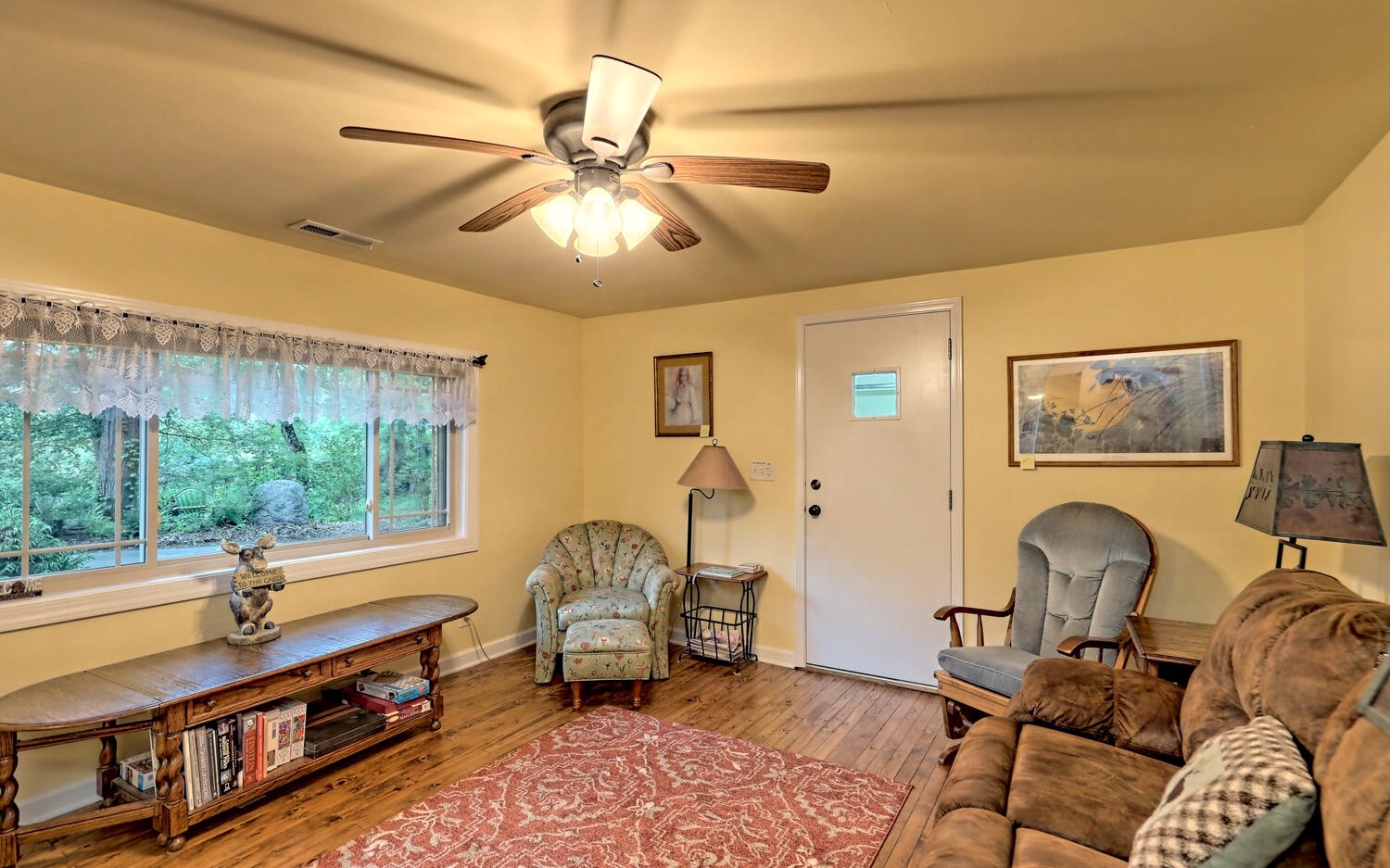 454 Hiawassee River Road