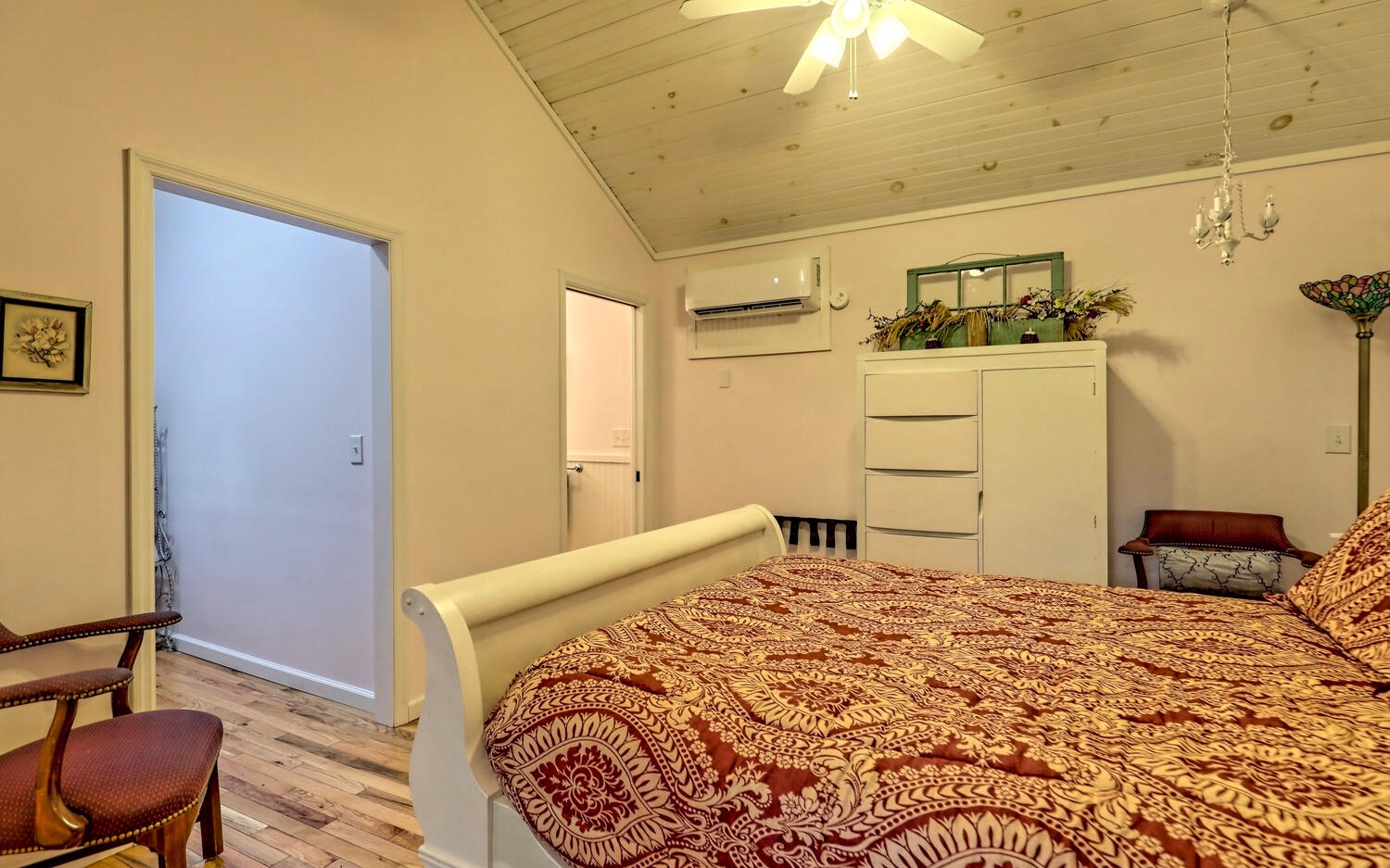 454 Hiawassee River Road