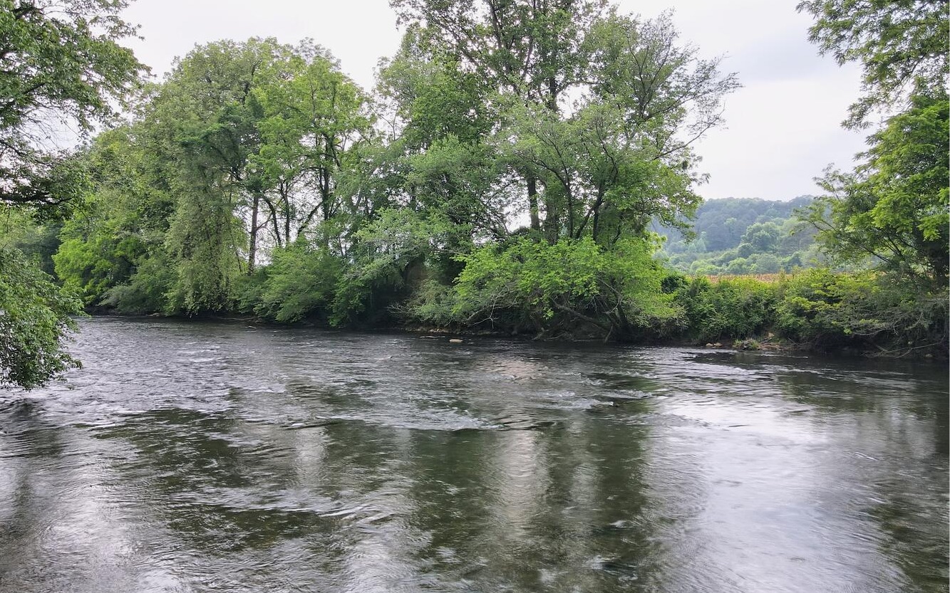 454 Hiawassee River Road