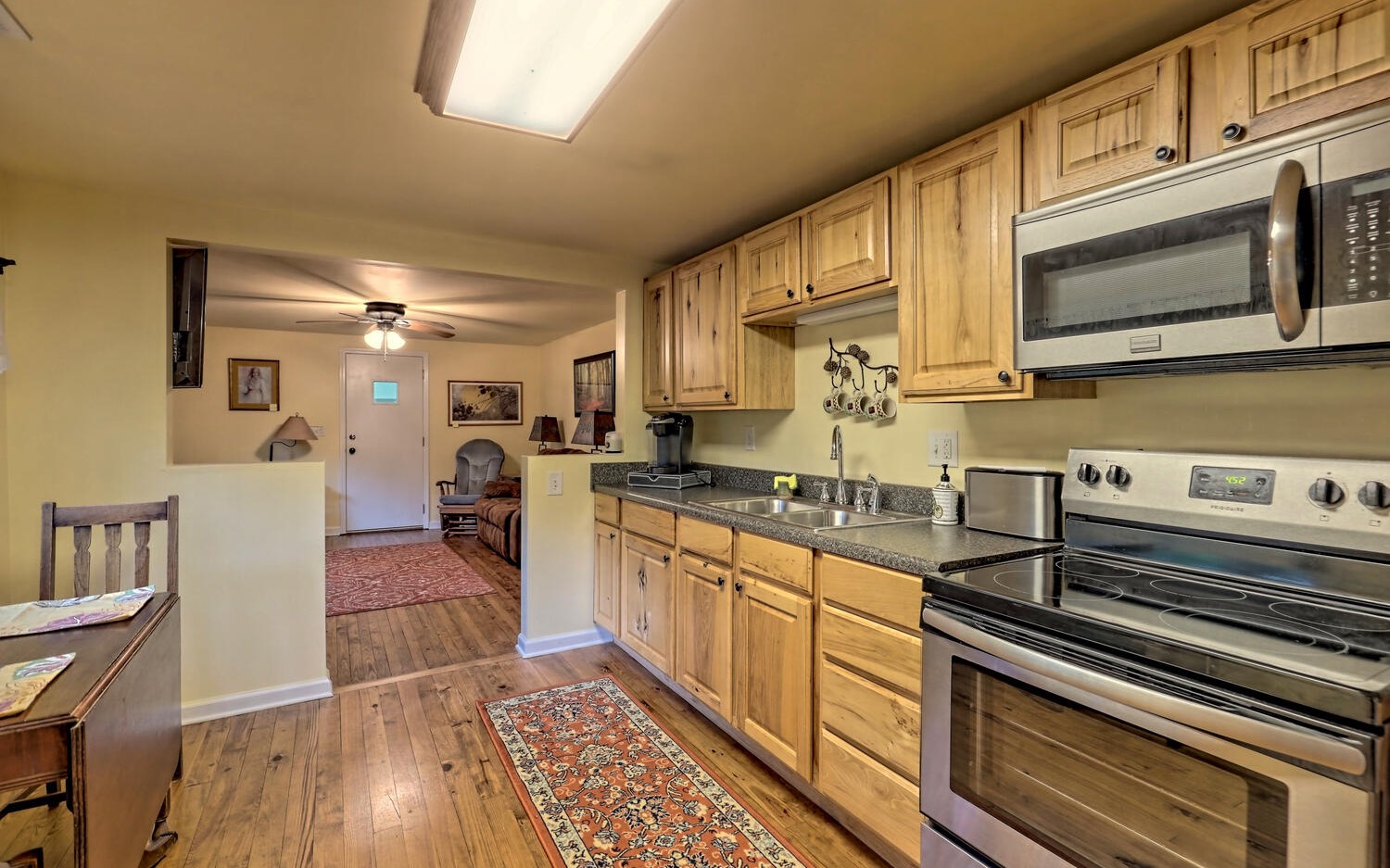 454 Hiawassee River Road