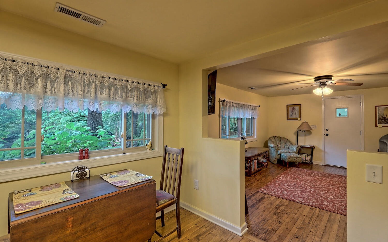 454 Hiawassee River Road