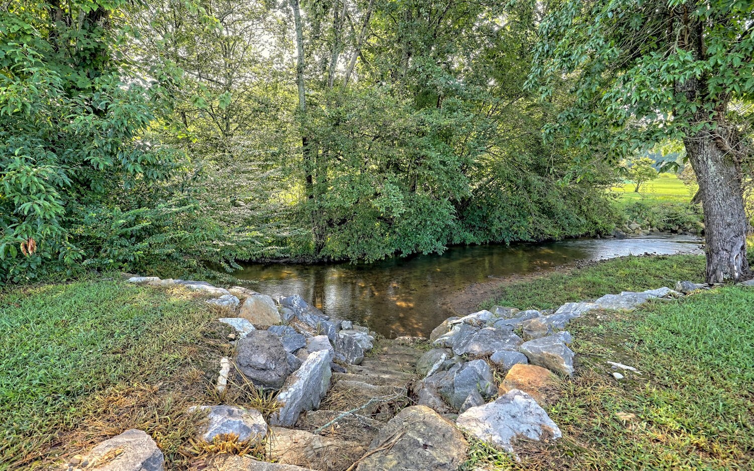 515 Golden Nugget Road