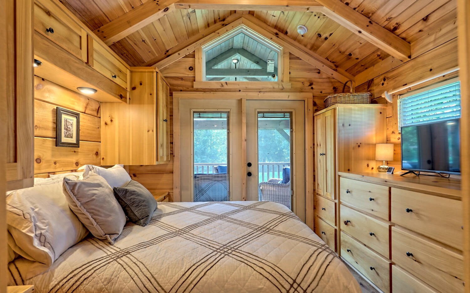 515 Golden Nugget Road