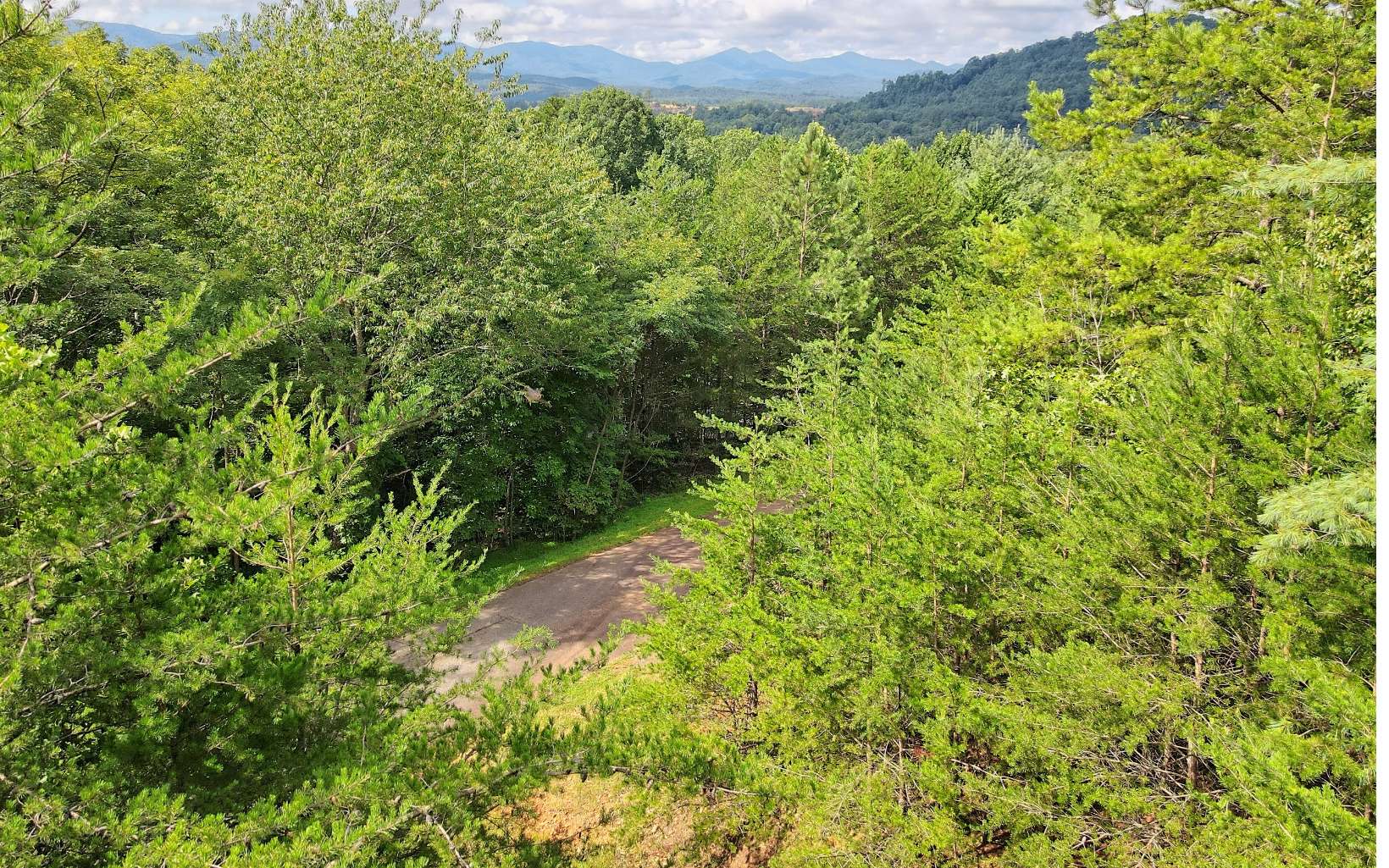 111 Four Seasons Landing