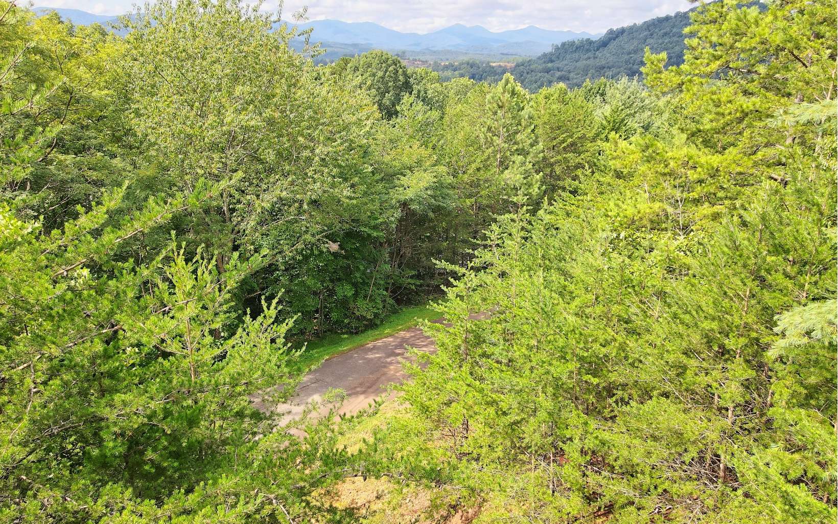 111 Four Seasons Landing