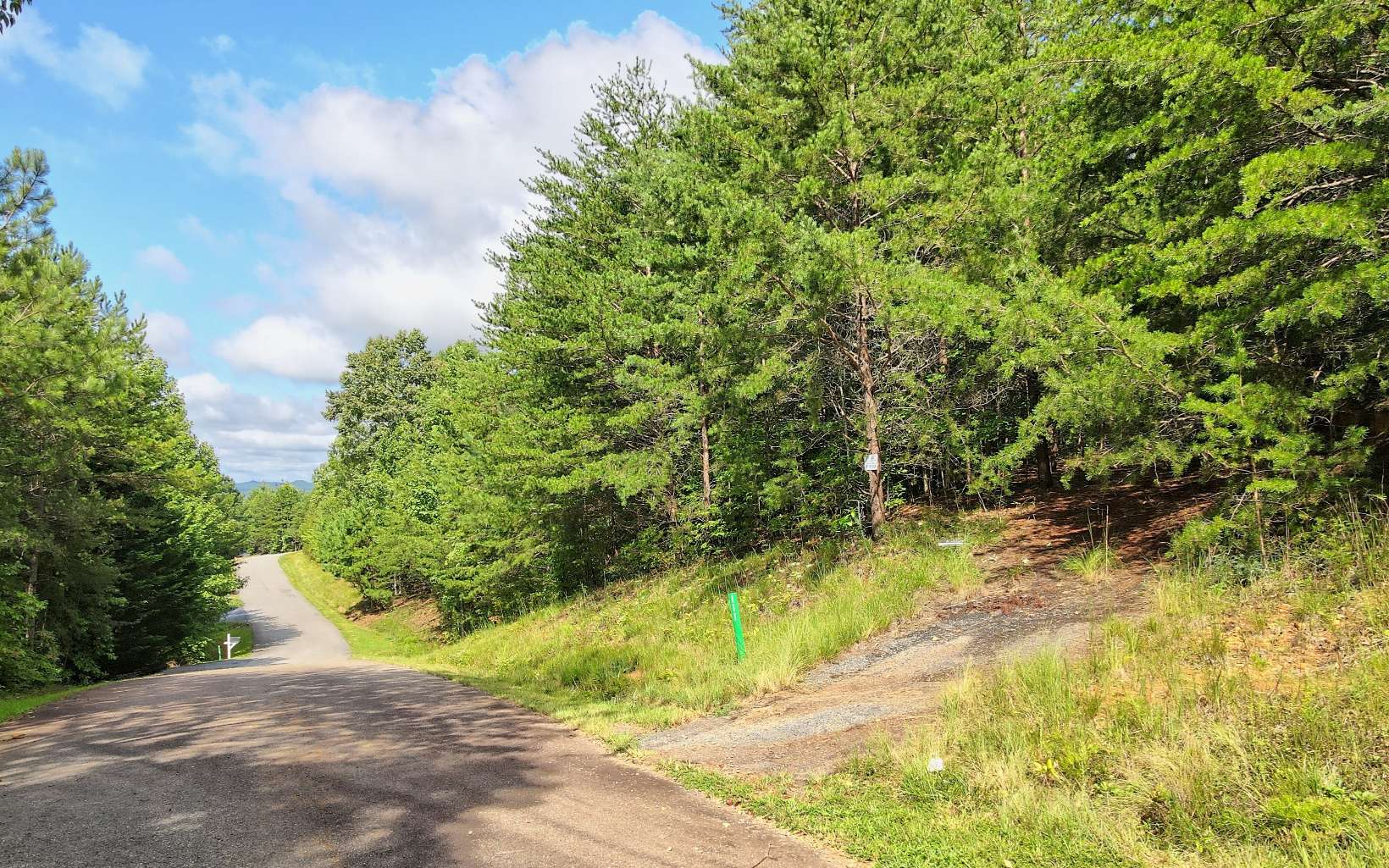 111 Four Seasons Landing