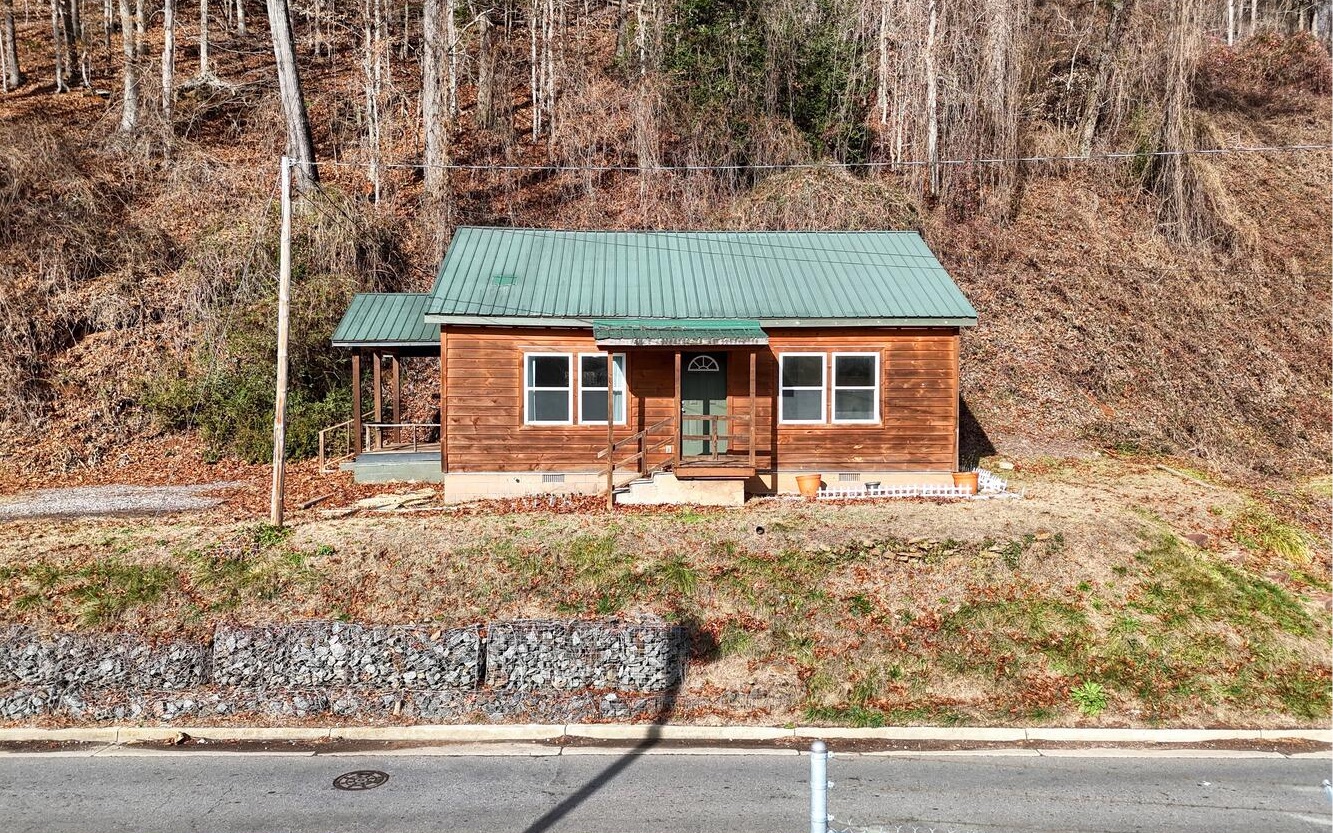 710 Connaheta Street