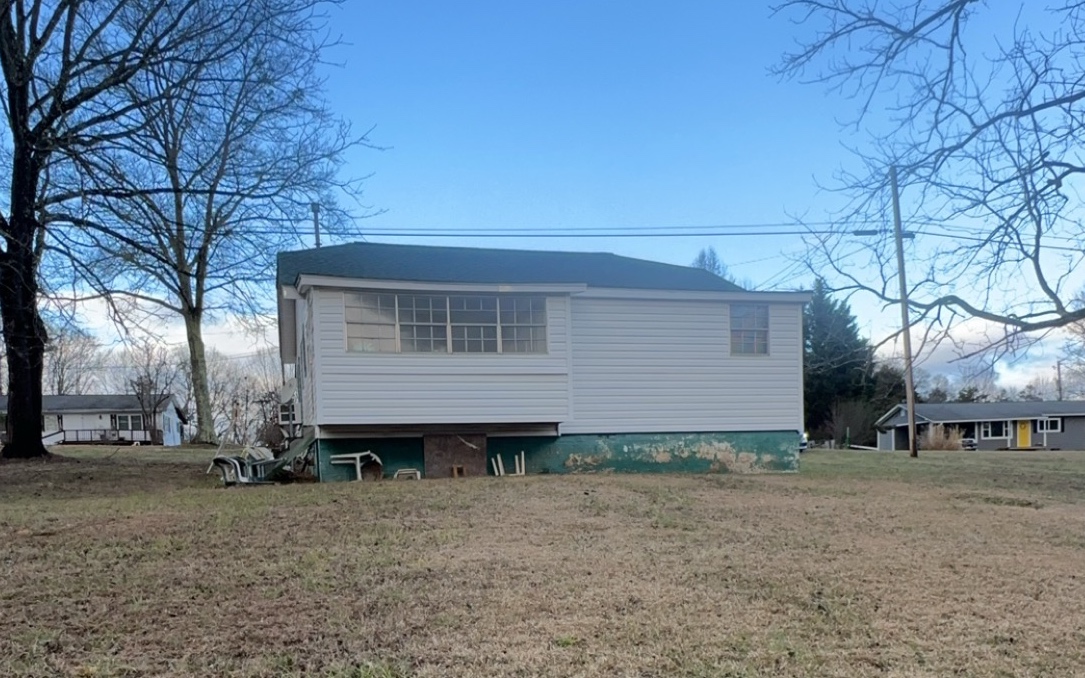 2311 Pat Colwell Road