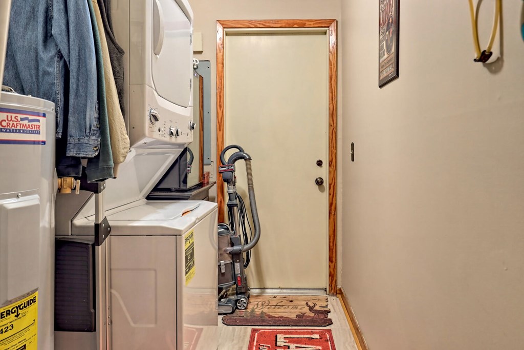 6074 Fires Creek Road