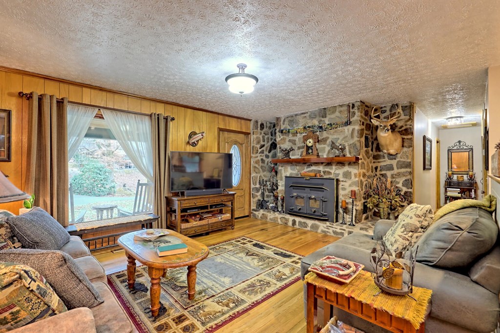 6074 Fires Creek Road