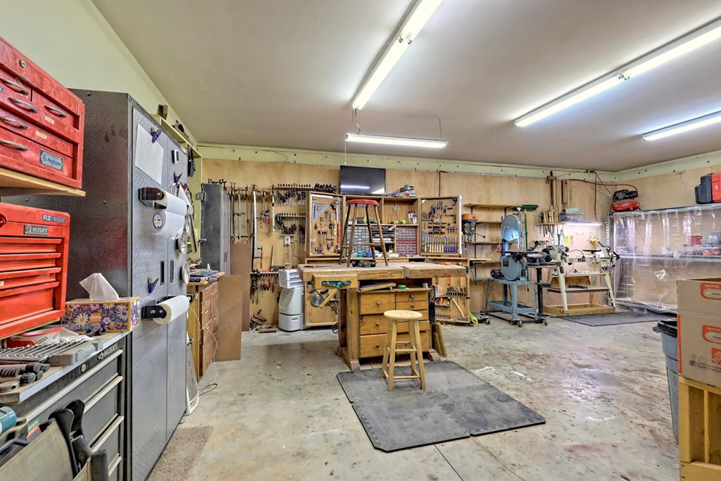 1659 Ivy Log Creek Road