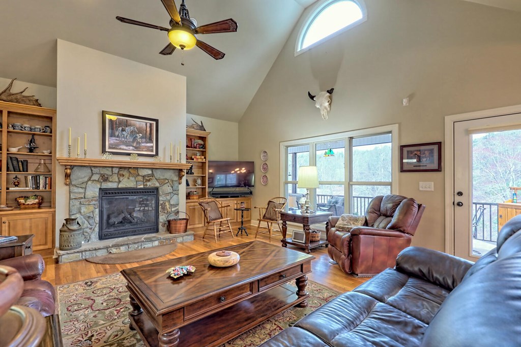 1659 Ivy Log Creek Road