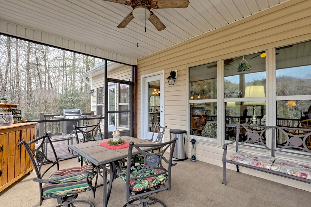 1659 Ivy Log Creek Road