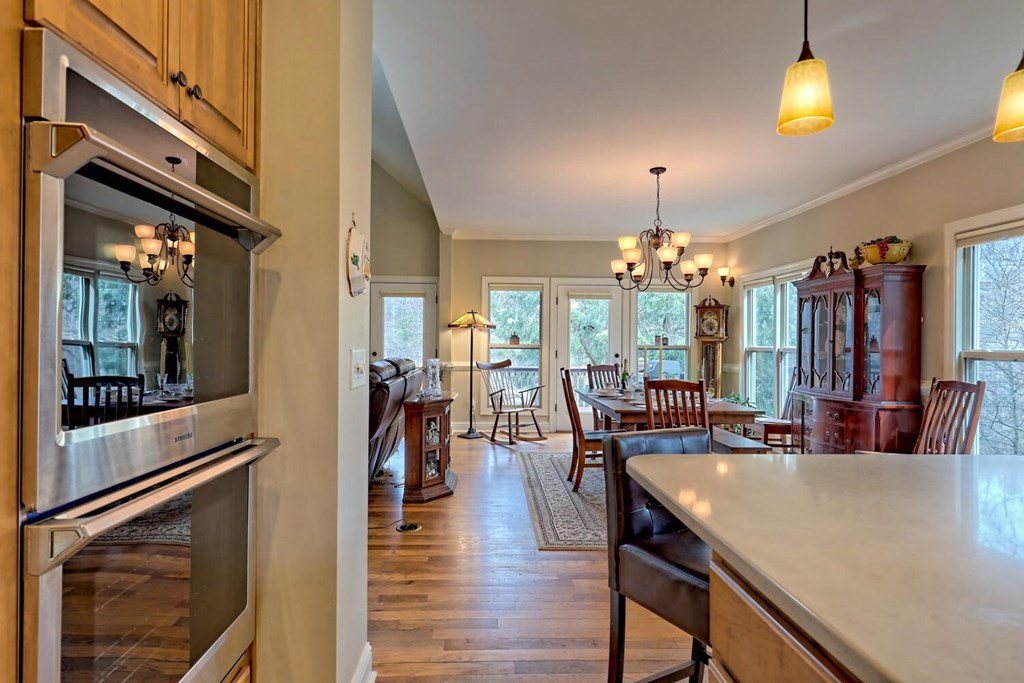 1659 Ivy Log Creek Road