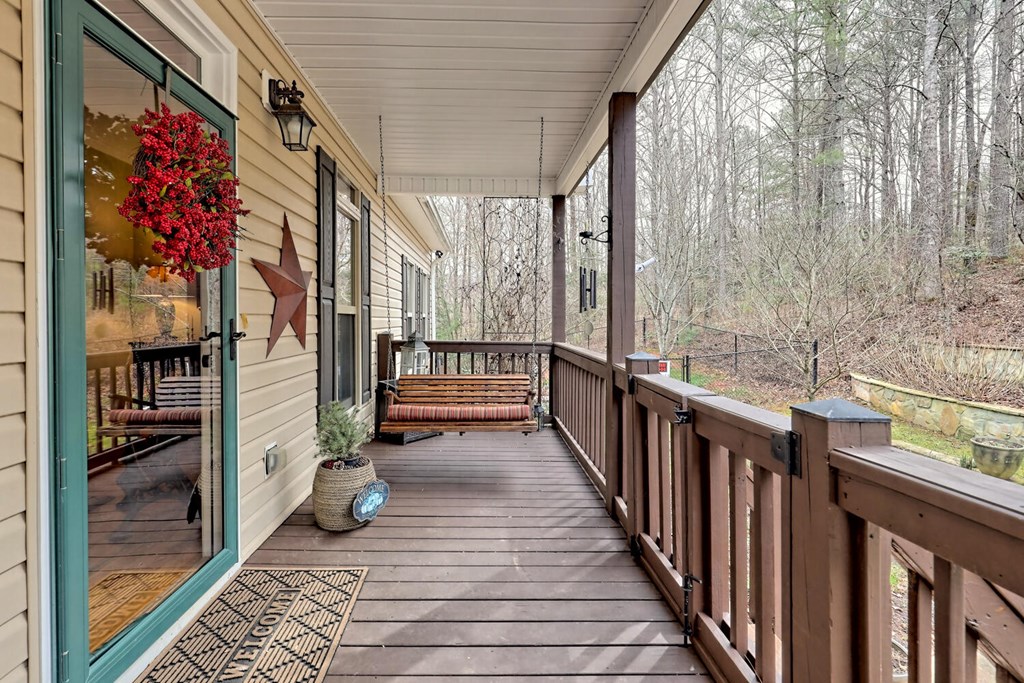 1659 Ivy Log Creek Road