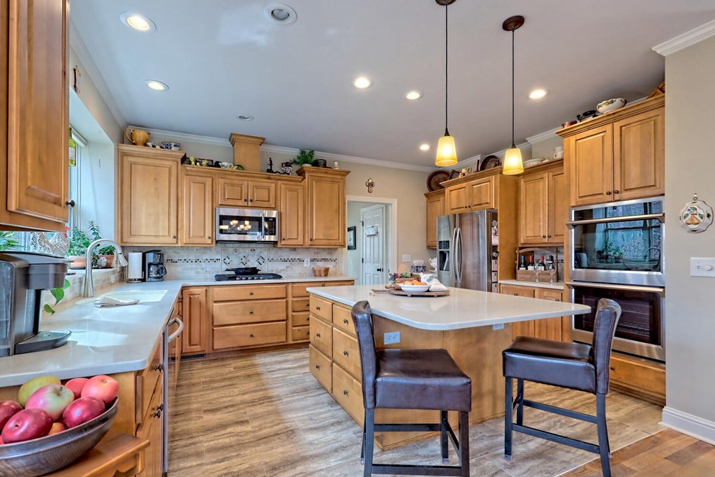 1659 Ivy Log Creek Road