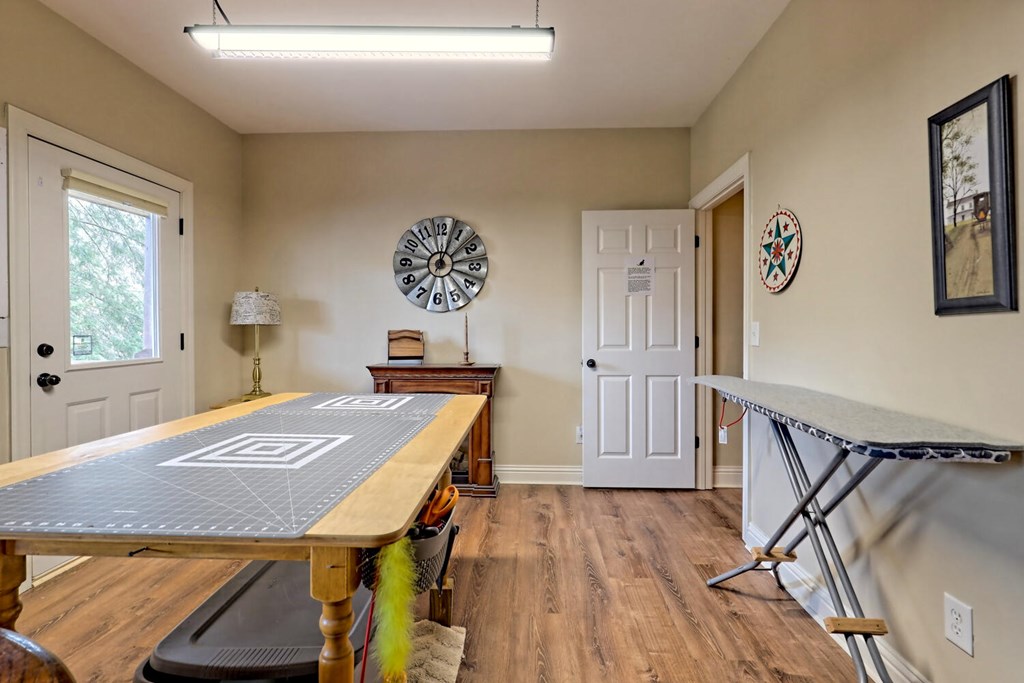 1659 Ivy Log Creek Road