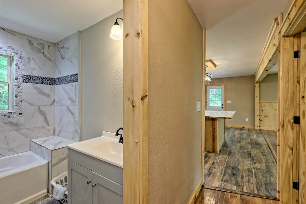 7054 Martins Creek Road