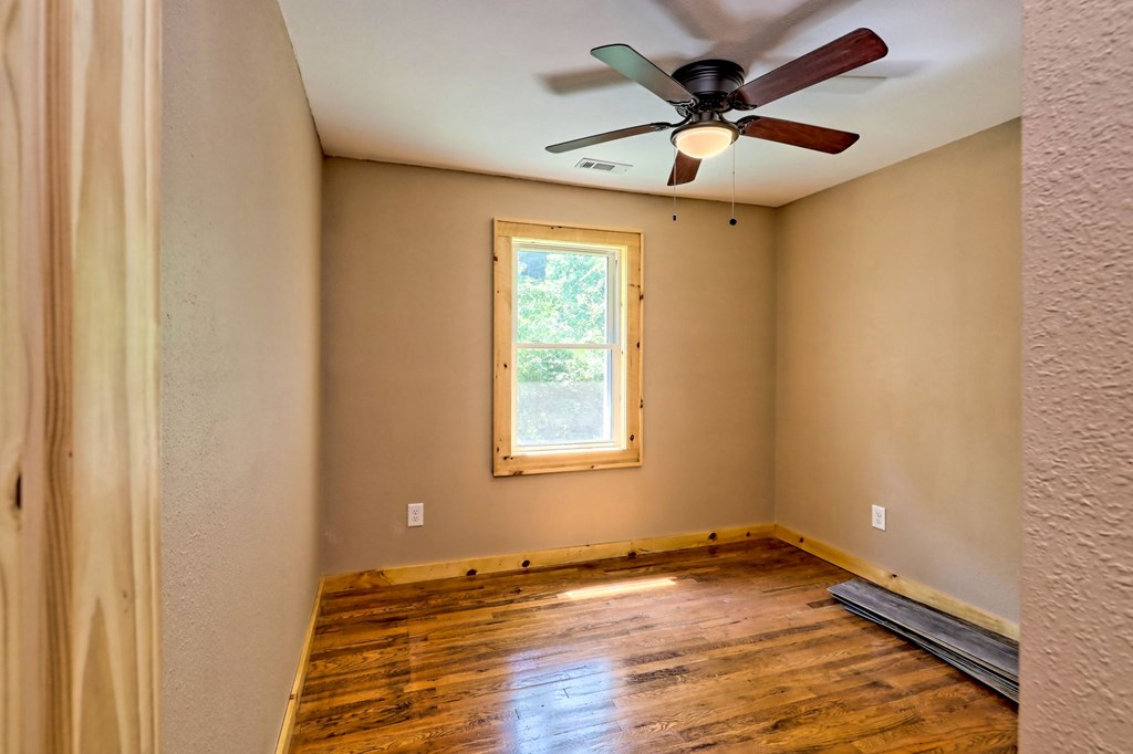 7054 Martins Creek Road