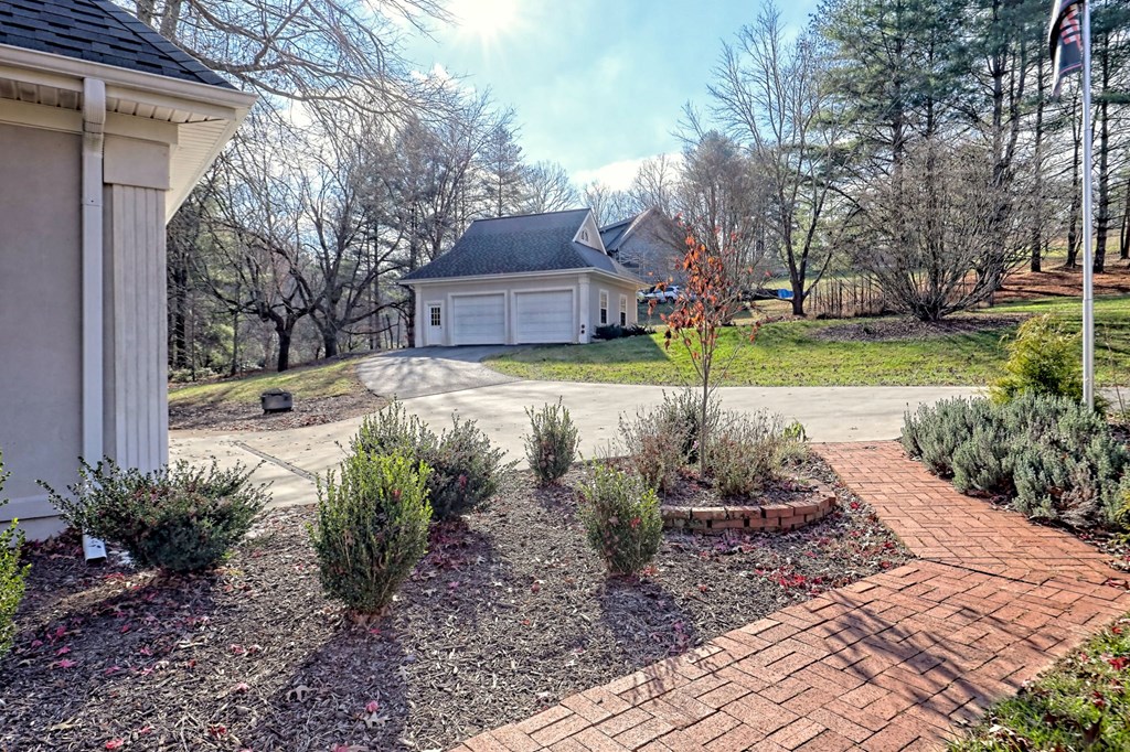 140 Duncan Mill Road