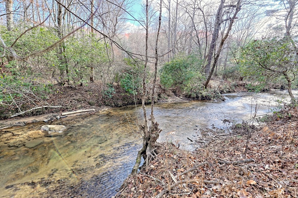 140 Duncan Mill Road